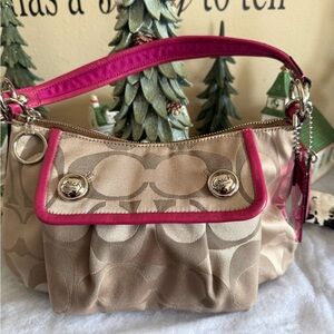 COACH 13833 KHAKI MAGENTA POPPY SIGNATURE
 W/TAG 11W 5H 4.5 NWT